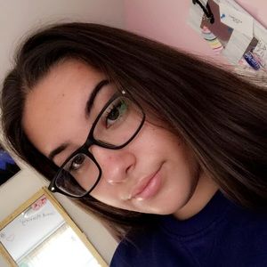 Meet your Posher, Alexandra